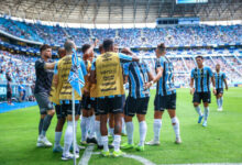 Um dos gols do Grêmio contra o São Luiz