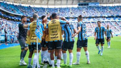 Um dos gols do Grêmio contra o São Luiz