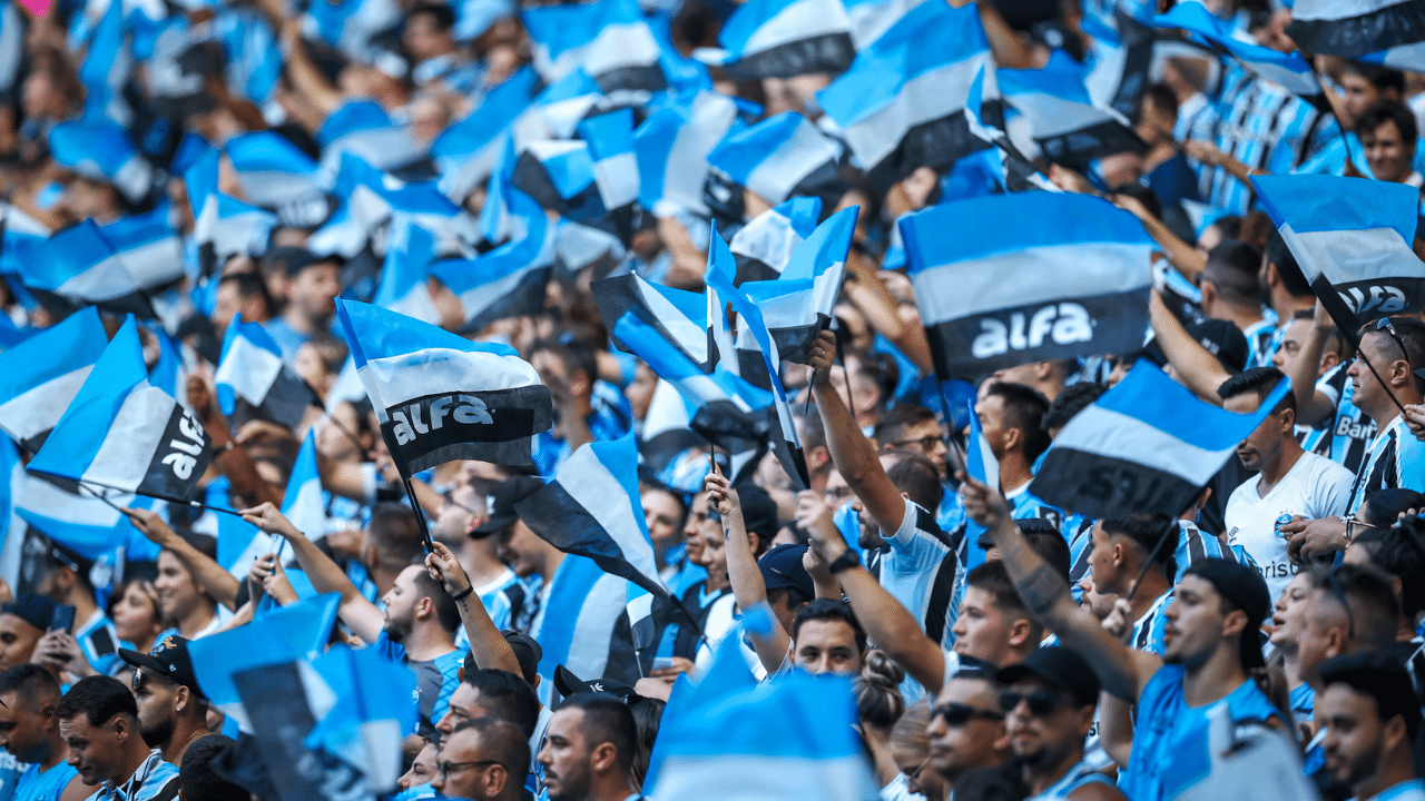 Torcedores do Grêmio no Grenal 445 na Arena do Grêmio