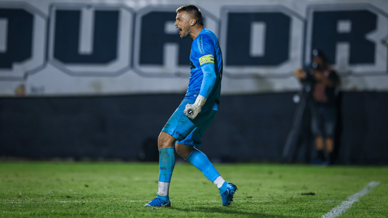 Gabriel Grando fez defesa e Grêmio avançou na Copa do Brasil