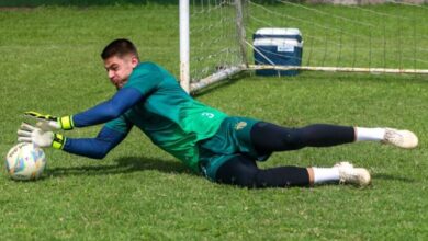 Novo reforço do Grêmio: a foto mostra Jorge Meurer treinando com a camisa do Pelotas