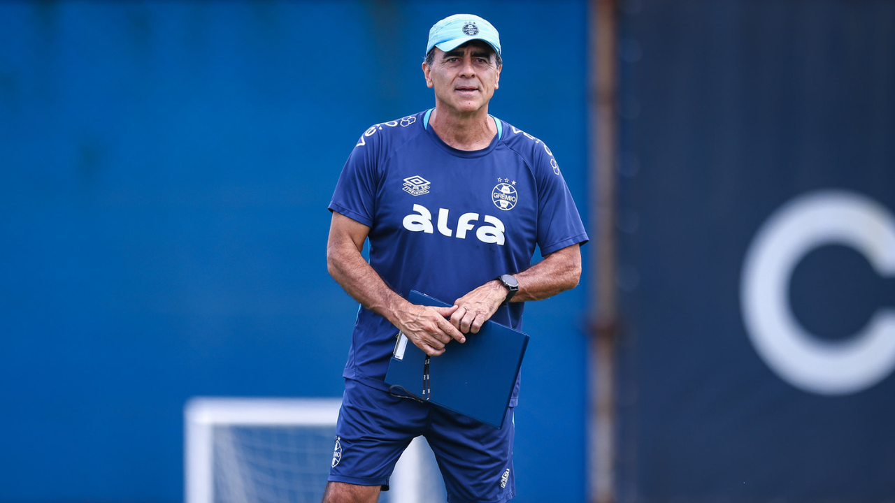 portaldogremista.com.br gremio informa periodo de folga para os jogadores e comissao tecnica tecnico gustavo quinteros treino 4