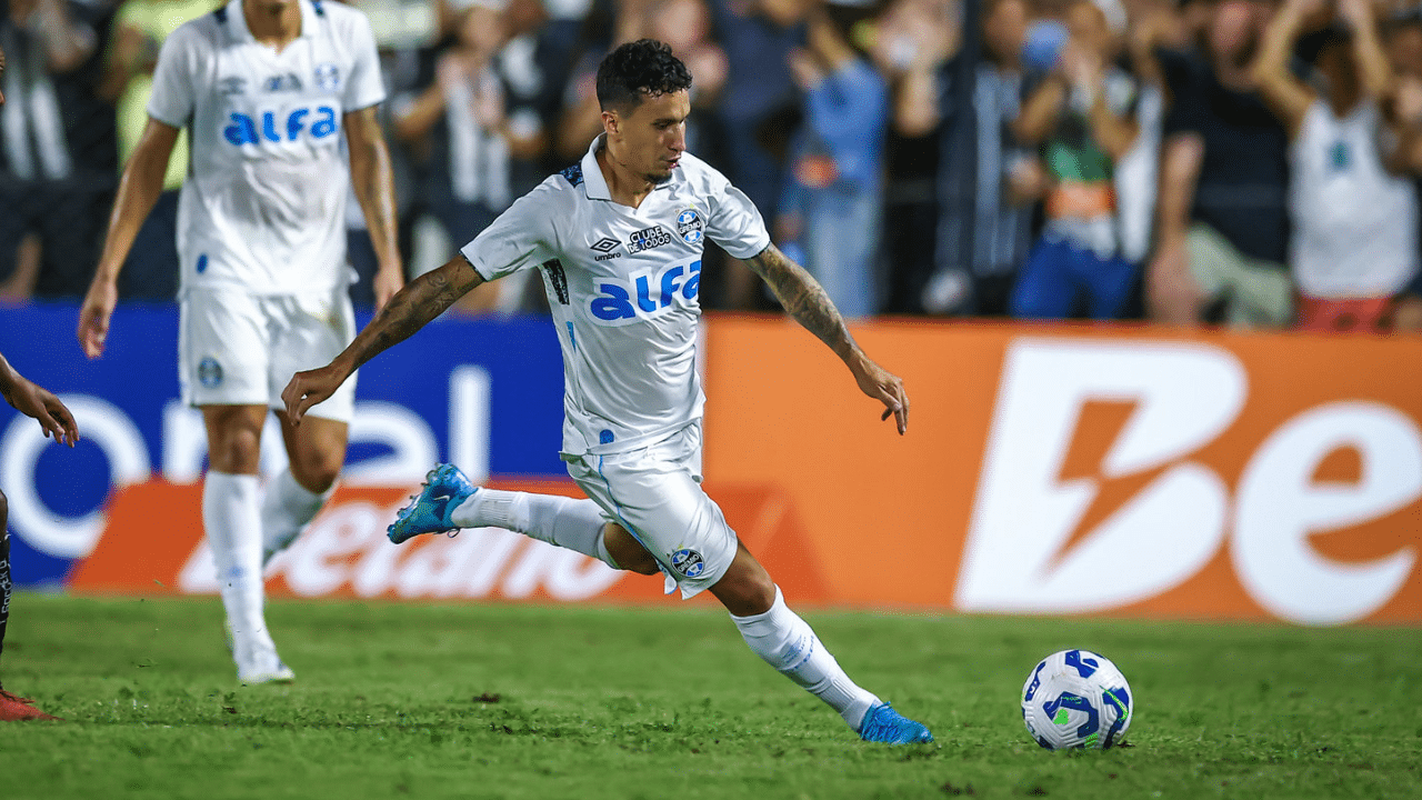 Grêmio amarga derrota para o CSA com gol sofrido nos minutos finais