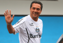 Técnico Vanderlei Luxemburgo teve atrito do Edílson no Grêmio