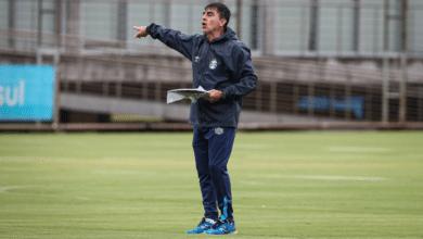 Gustavo Quinteros, técnico do Grêmio, em treino