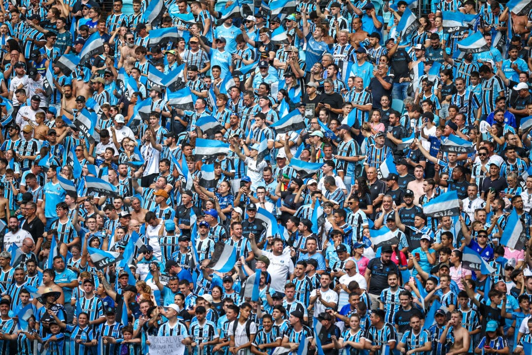 Torcida do Grêmio no GreNal 445