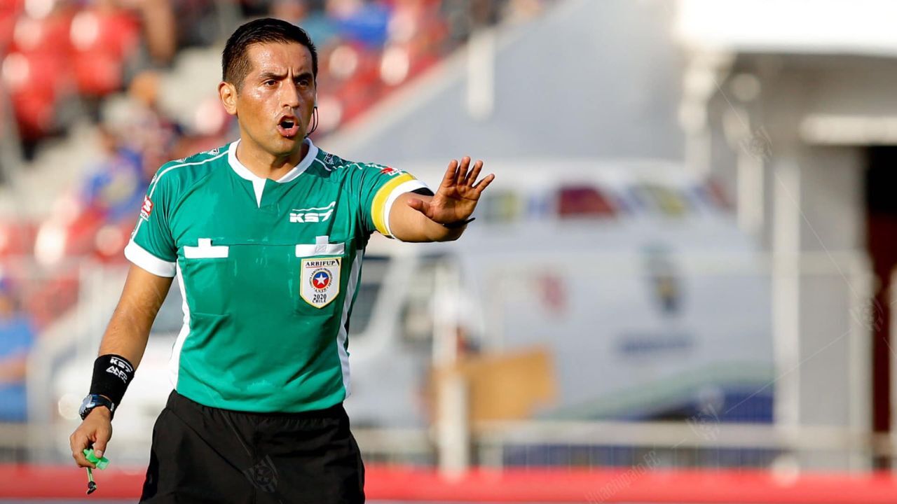 A arbitragem escolhida para Godoy Cruz x Grêmio na Sul-Americana 1 Árbitro Francisco Gilabert do jogo Godoy Cruz x Grêmio