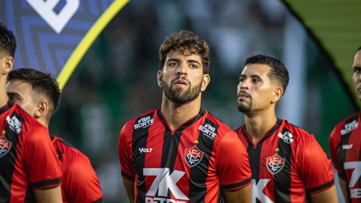 Pepê, do Vitória, ex-Grêmio