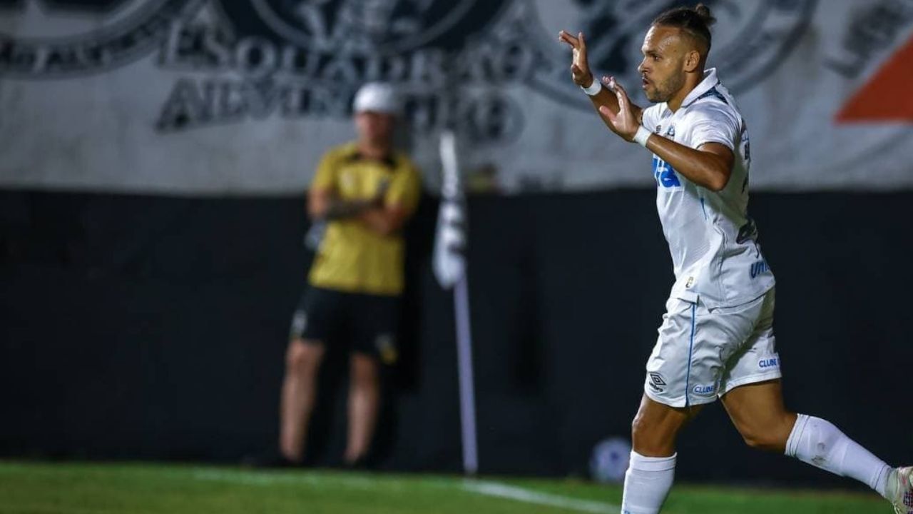 Braithwaite atacante do Grêmio