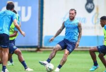 Nathan Pescador pode estar de saída do Grêmio nesta janela
