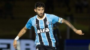 Grêmio prepara trabalho especial para recuperar Villasanti antes de enfrentar o Cruzeiro