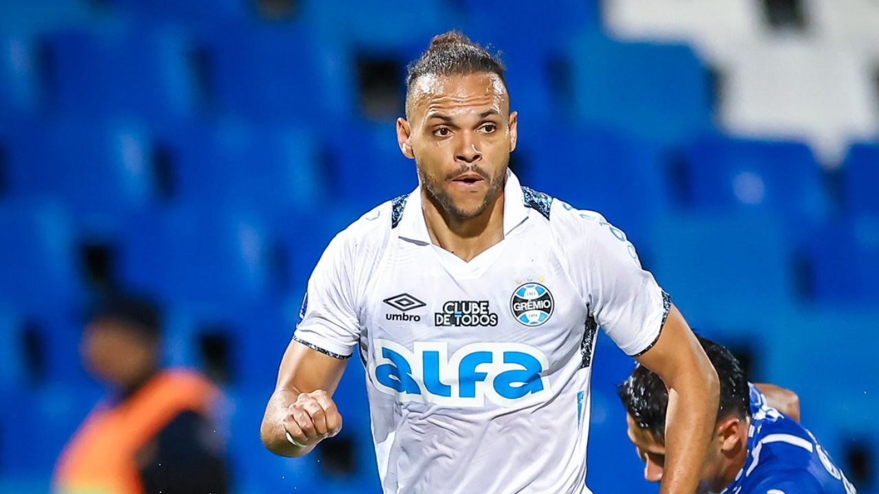 Braithwaite Grêmio hoje