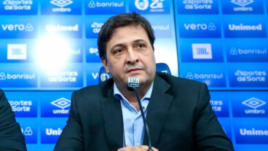 portaldogremista.com.br zagueiro do gremio entra na mira do botafogo alberto guerra
