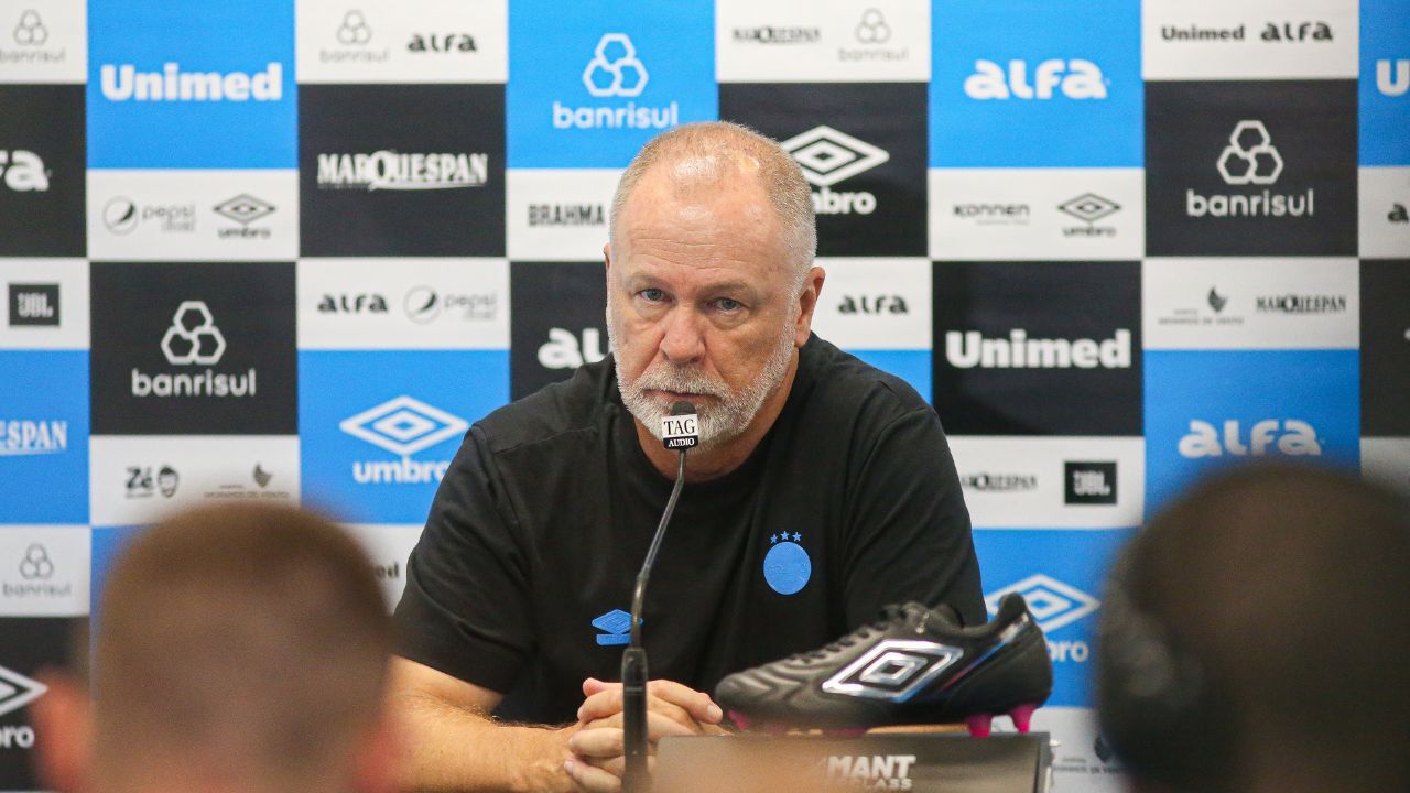 Volante do Grêmio celebra convocação de Mano Menezes: “buscar o meu espaço”