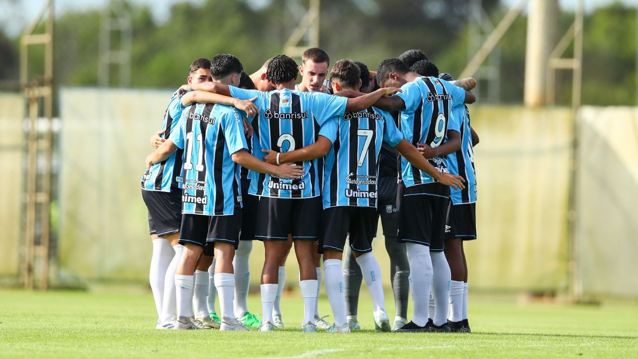 Com a presença de Felipão, Grêmio perde para o Bragantino e se complica no Brasileirão Sub-20