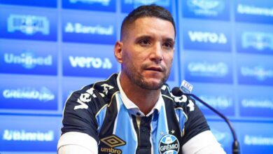 Thiago Neves apresentado pelo Grêmio em 2020