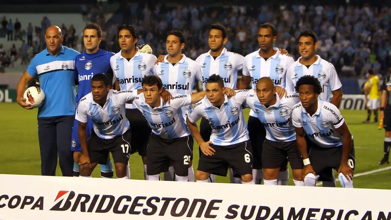 Desempenho do Grêmio na Copa Sul-Americana: História de Superações e Conquistas.