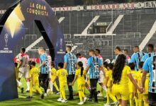 Entrada em campo de Atlético Grau e Grêmio - Sul-Americana 2025
