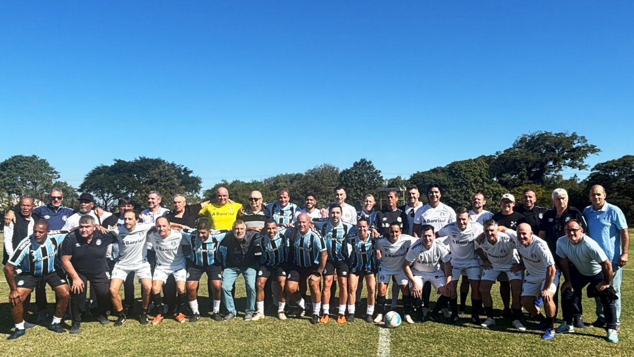 Ex-jogadores do Grêmio se encontram em Eldorado do Sul, no centro de treinamento da base do clube gremista