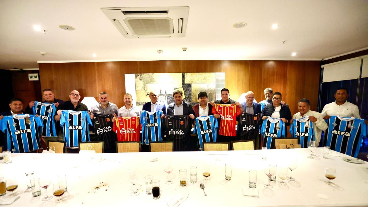 Dirigentes de Grêmio e Atlético Grau em Lima, capital do Peru