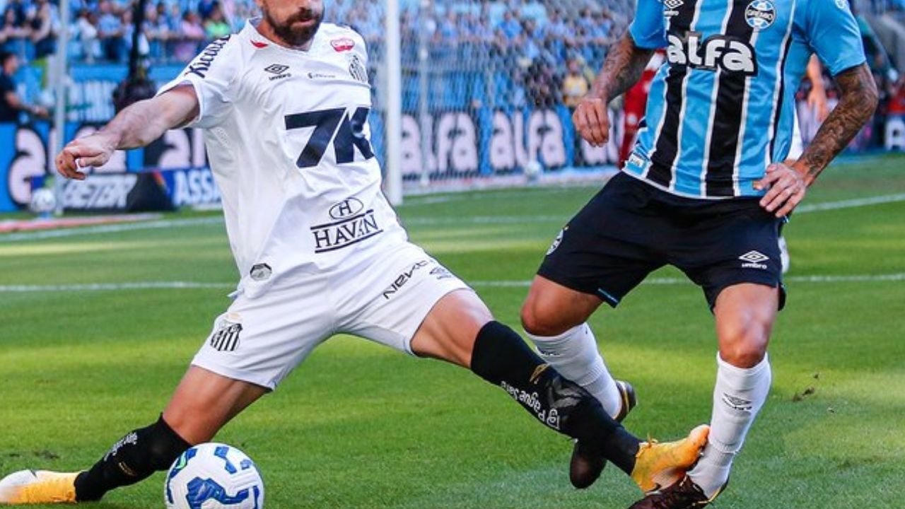 OPINIÃO: Grêmio tem registro de equívocos da arbitragem em 2025