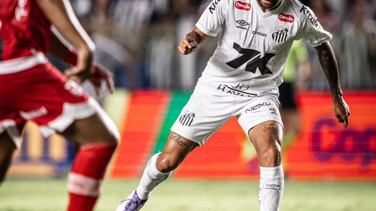 Decisivo jogador do Santos pode desfalcar time contra o Grêmio