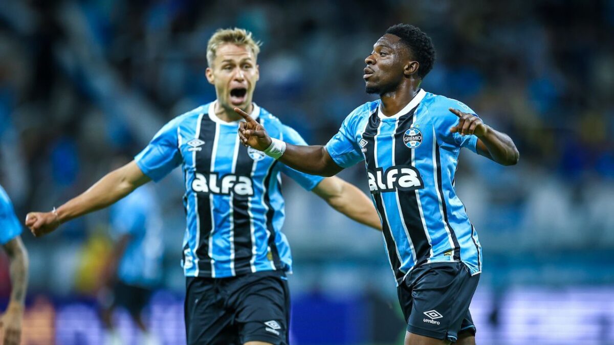 Amuzu e Ronald - Grêmio x Bragantino