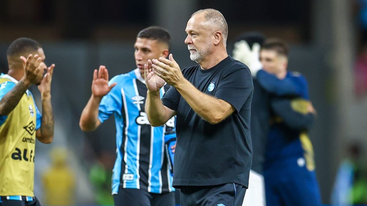 Mano Menezes em Grêmio 1x0 Santos