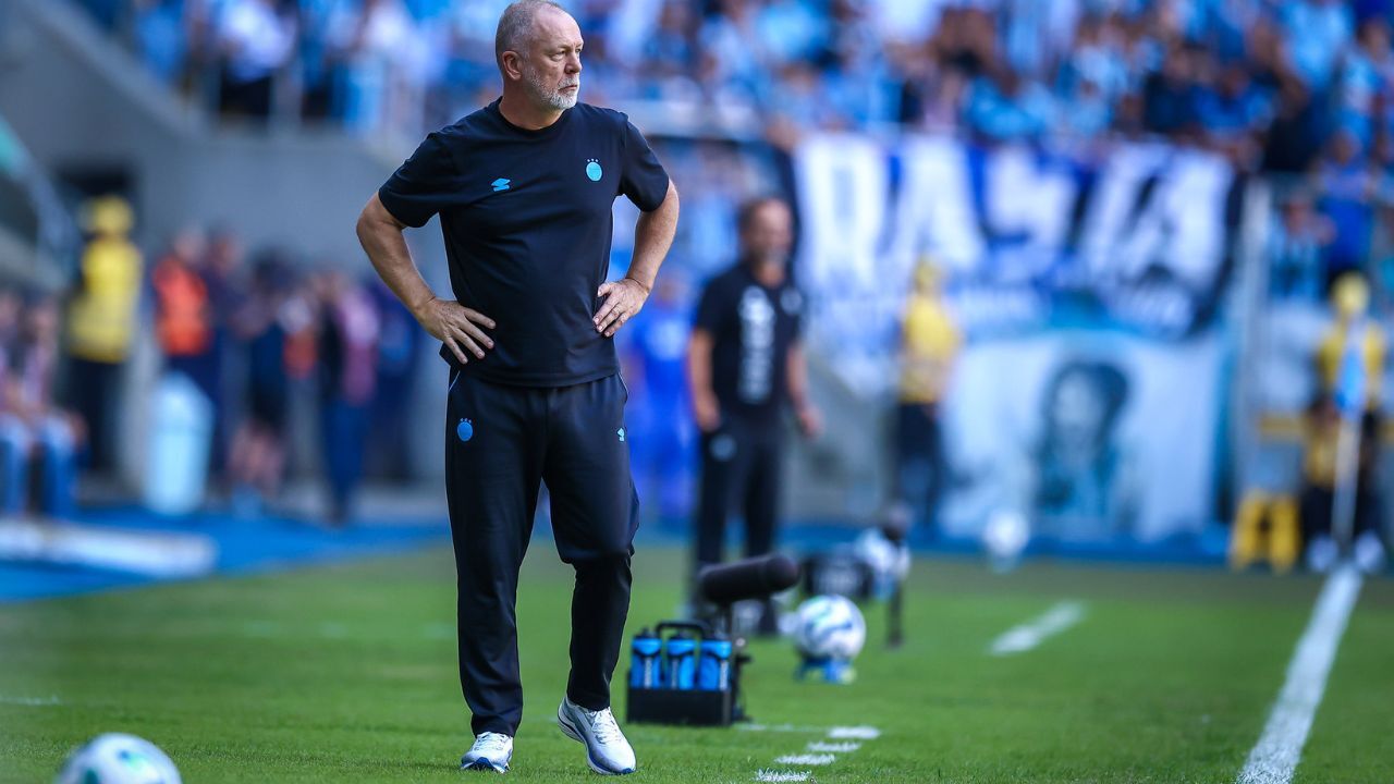Mano Menezes deve preservar jogadores em Atlético Grau x Grêmio
