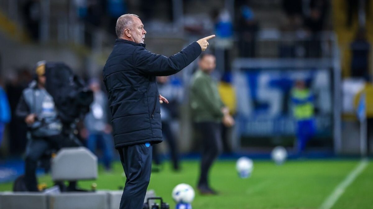 Mano Menezes em Grêmio x Sportivo Luqueño