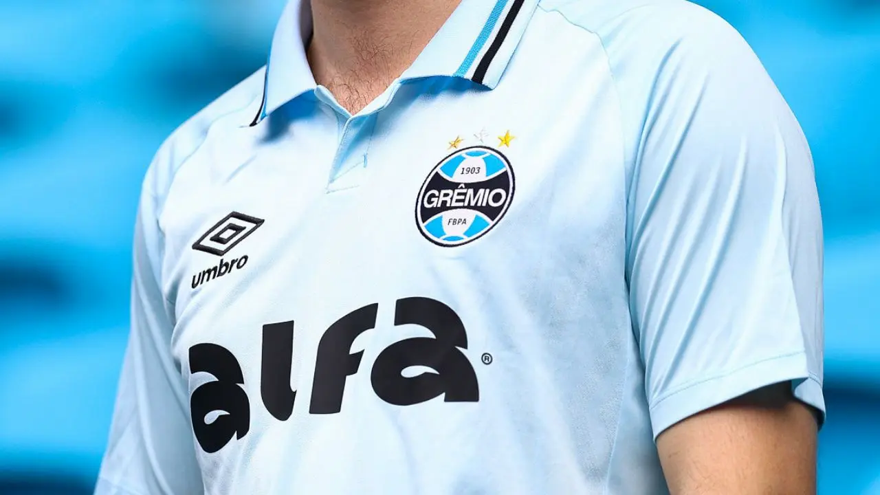 Grêmio: três empresas correm para fornecer material esportivo