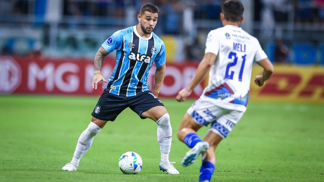Lateral João Pedro - Grêmio 1x1 Godoy Cruz
