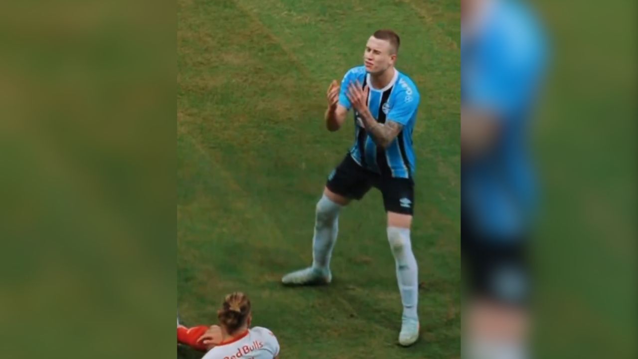 Desespero de Igor Serrote com erro de colega do Grêmio causa polêmica