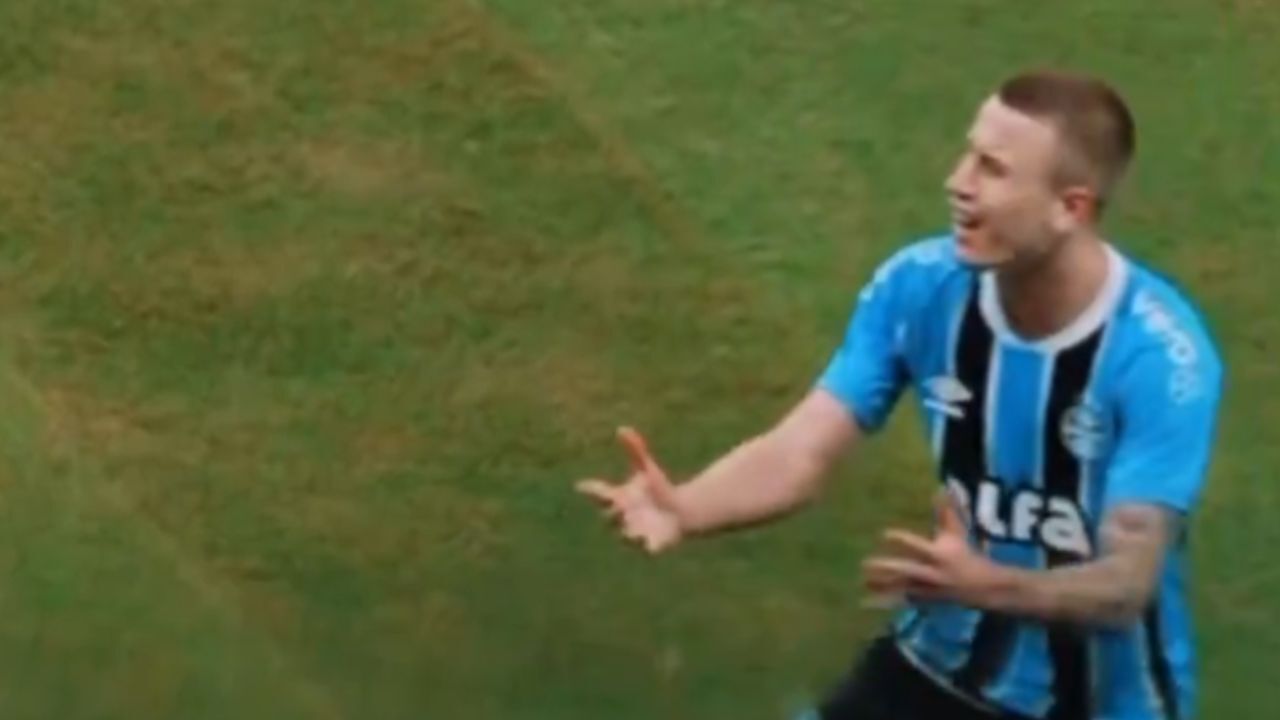 Igor Serrote Grêmio indignado