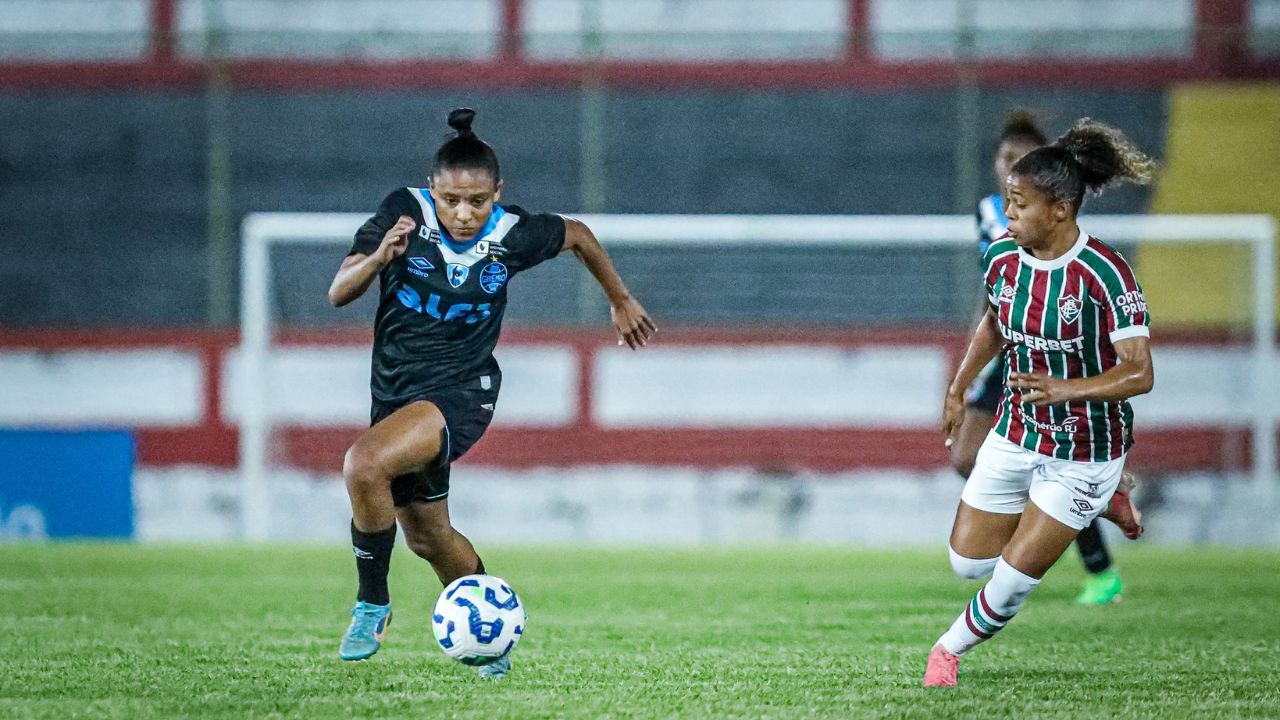 Lance da partida Fluminense x Grêmio, no Estádio Moça Bonita, válida pelo Brasileirão Feminino 2025