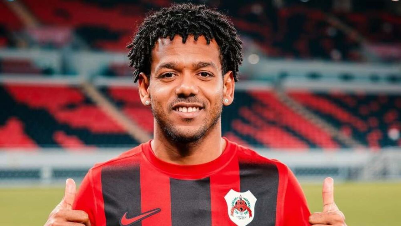 Romarinho, ex-Corinthians e atualmente no Al-Rayyan, do Catar