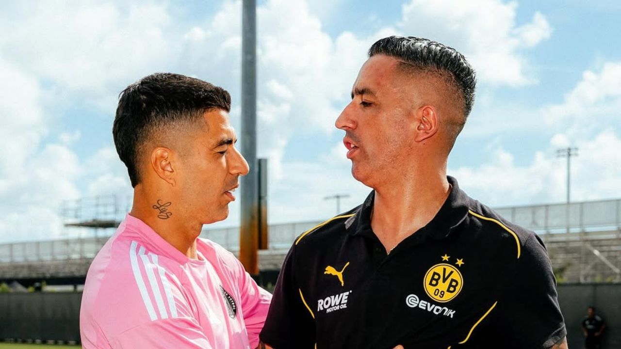 Suárez e Barrios trocam camisas em Mundial de Clubes; veja