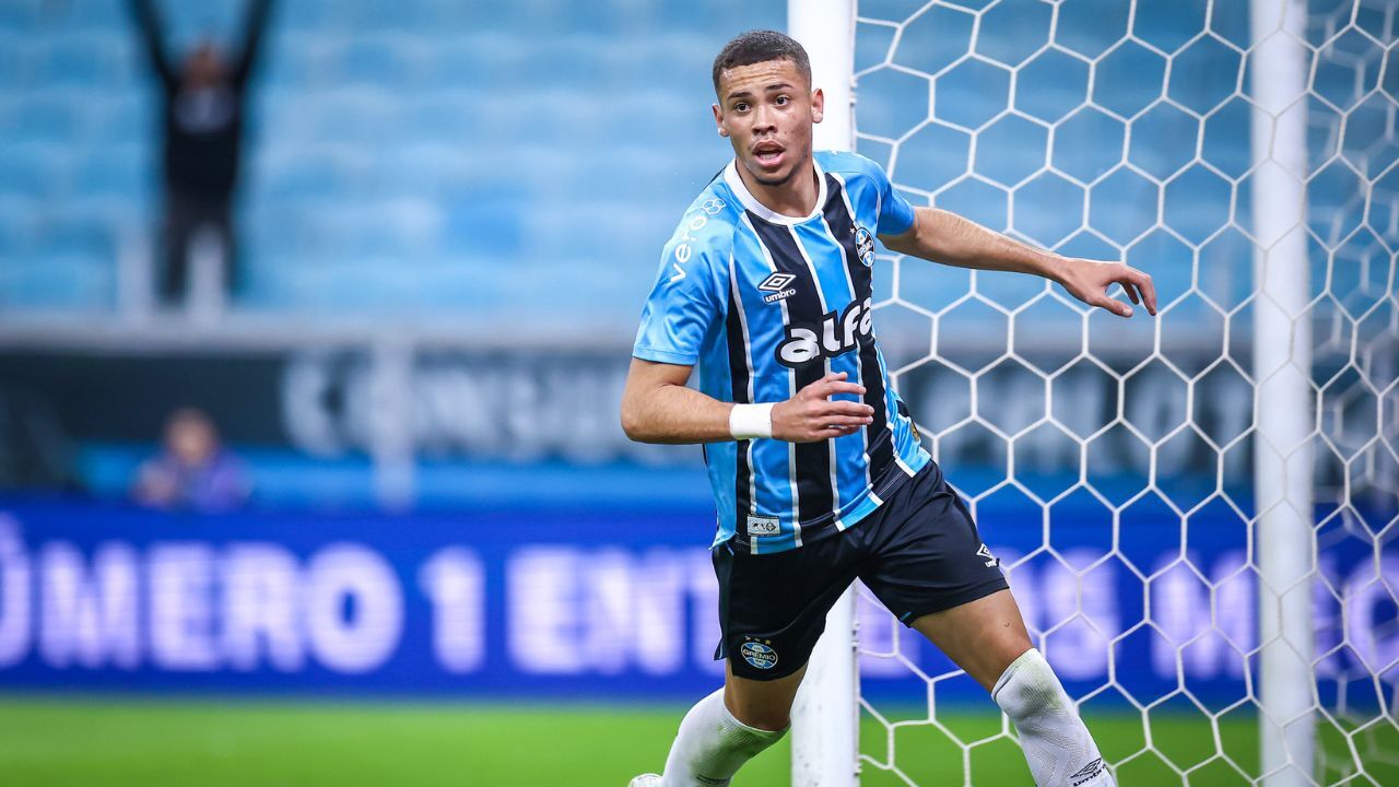 Últimas do Grêmio: direção sonda Matheus Gonçalves, titular na mira do exterior e contrato de Alysson