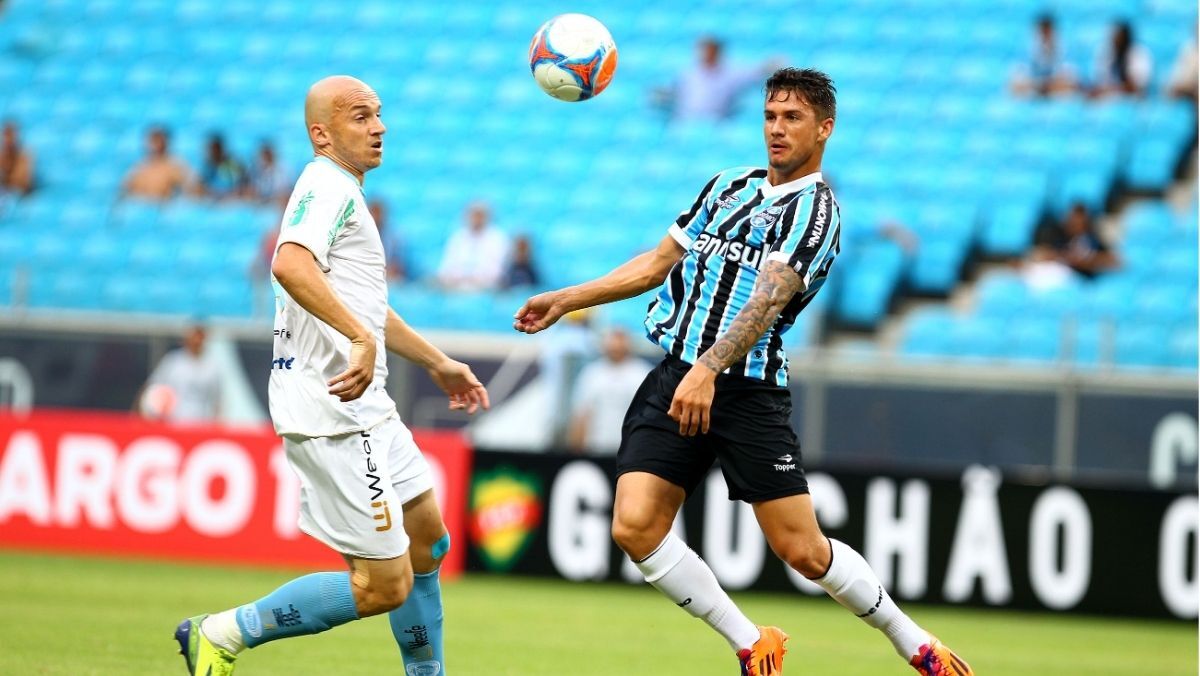 Everaldo ex-gremio