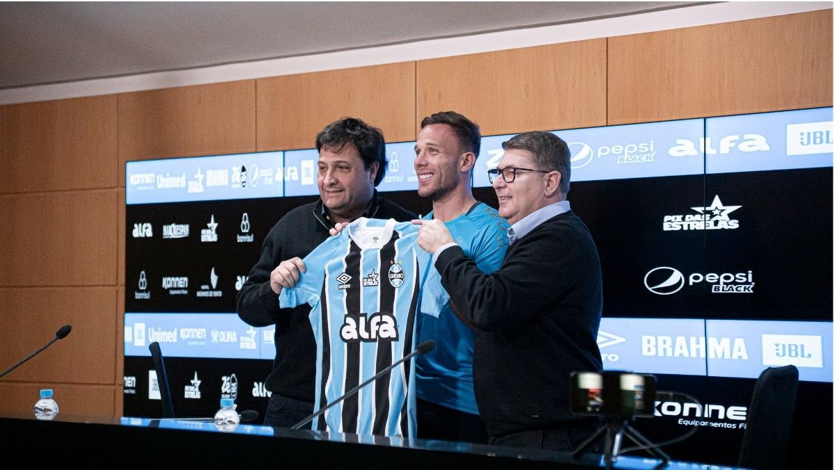 O que Arthur fala sobre o seu futuro no Grêmio