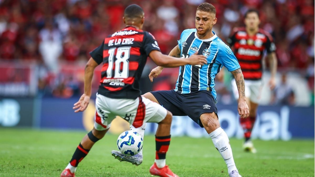 Cuéllar no confronto entre Grêmio x Flamengo