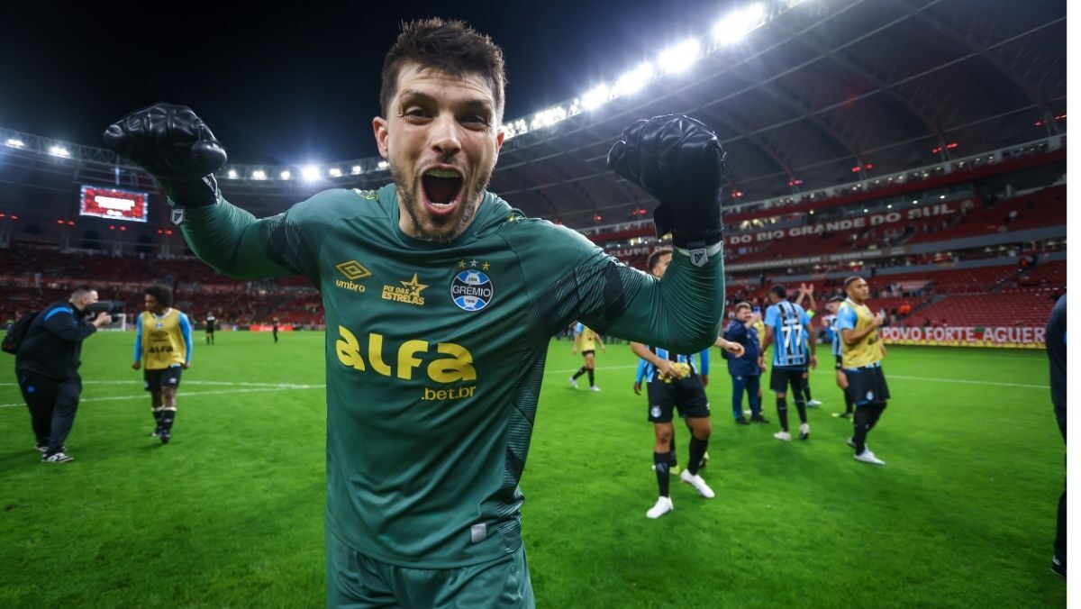 Tiago Volpi desabafa após protagonismo no GreNal: 