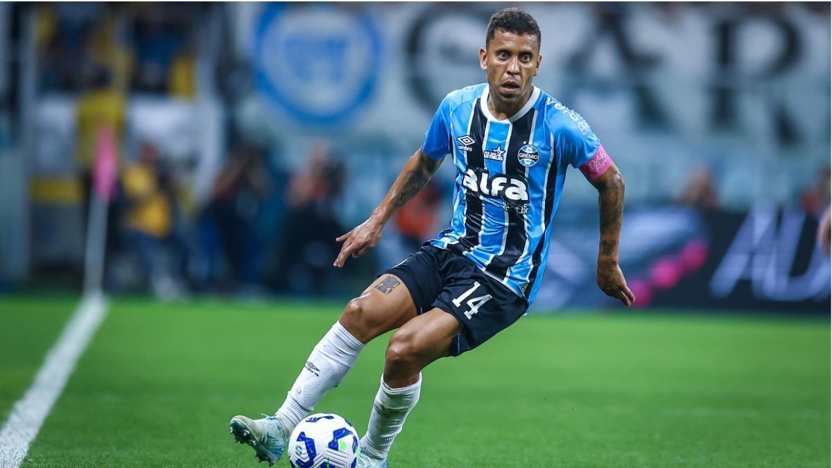 Saiba o prazo de recuperação de Marcos Rocha após lesão no Grêmio