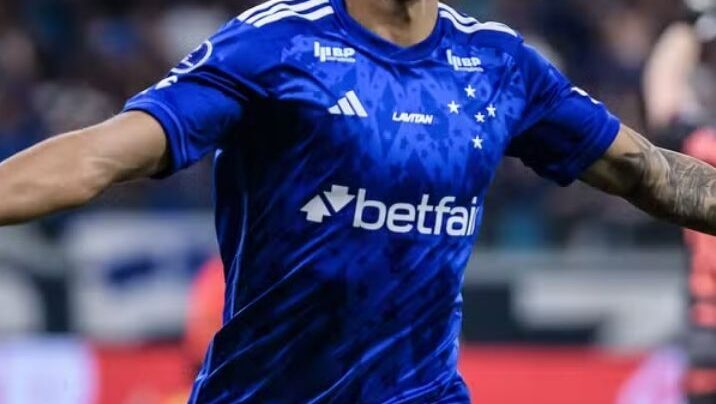 Cruzeiro fecha a contratacao de ex-jogador do Grêmio