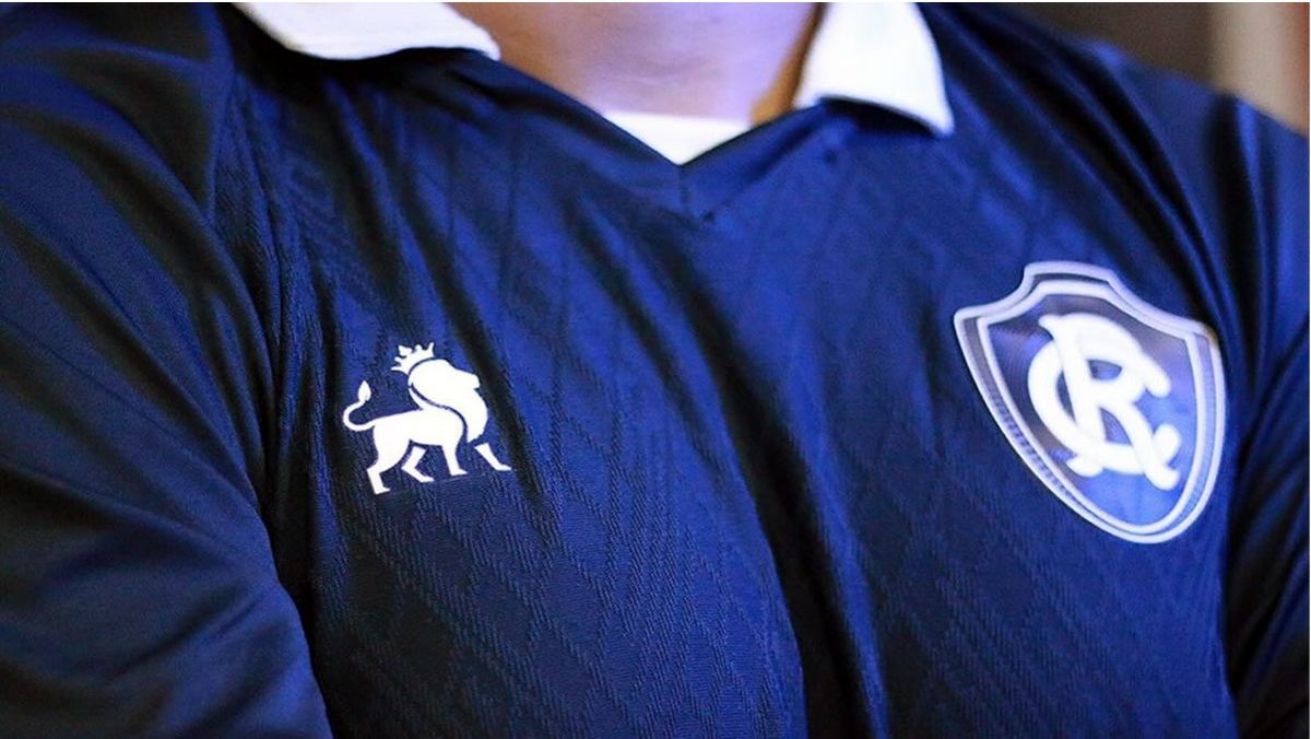 Com currículo de Copa do Mundo, adversário do Grêmio anuncia novo técnico