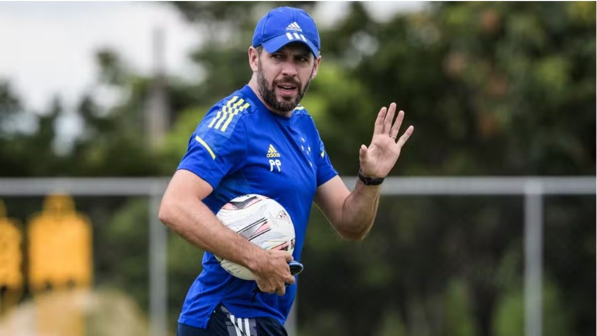 Polêmica: novo técnico do Inter já teria sido pressionado por empresários para escalar jogadores