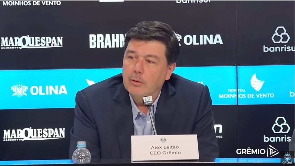 Grêmio avança por novo patrocinador master e analisa 4 propostas
