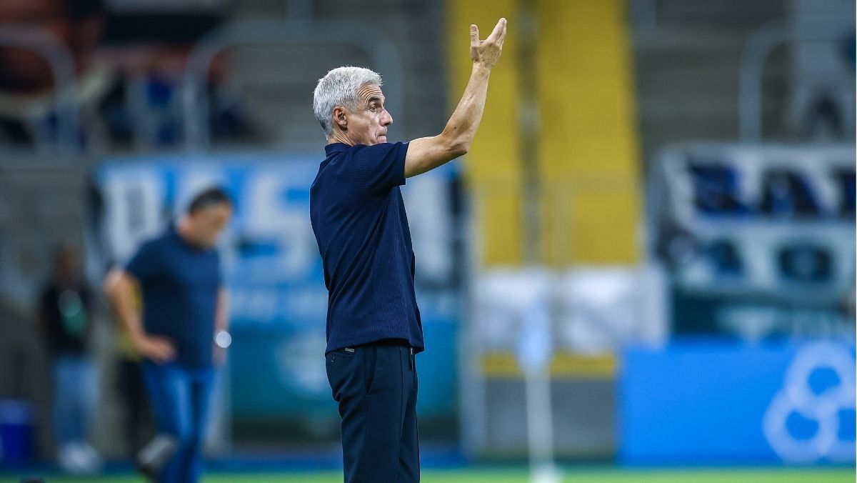 Luis Castro deve testar jogadores do Grêmio antes do GreNal; veja os nomes!