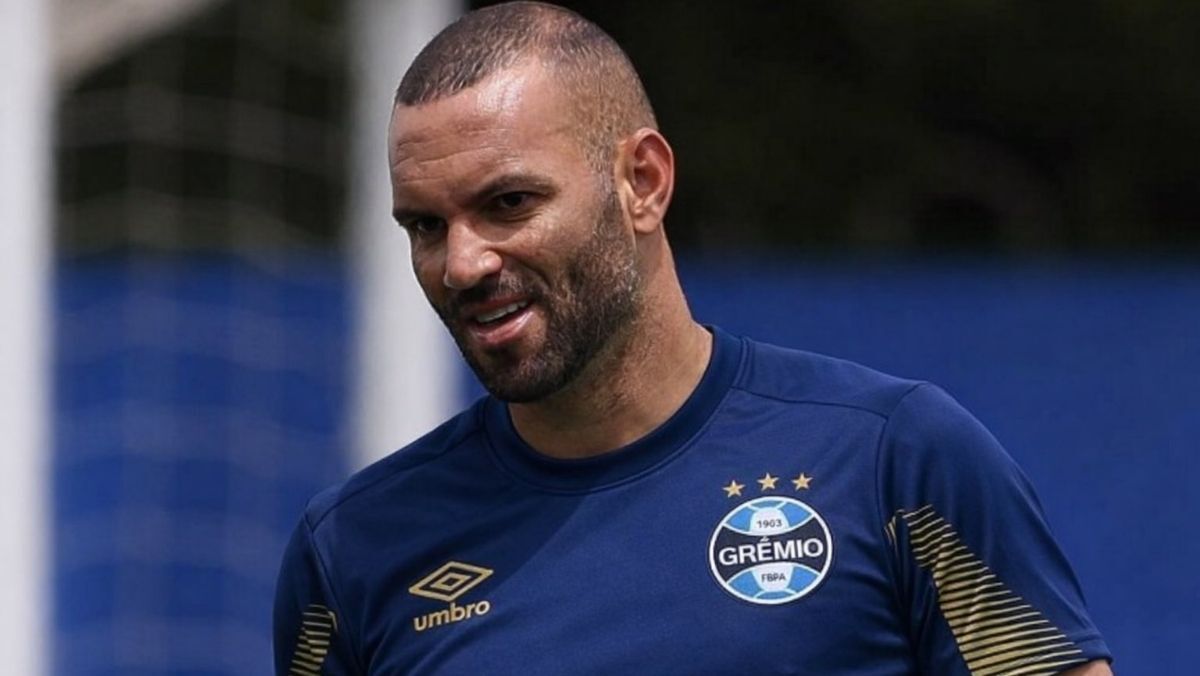 Veja o salário de Weverton no Grêmio