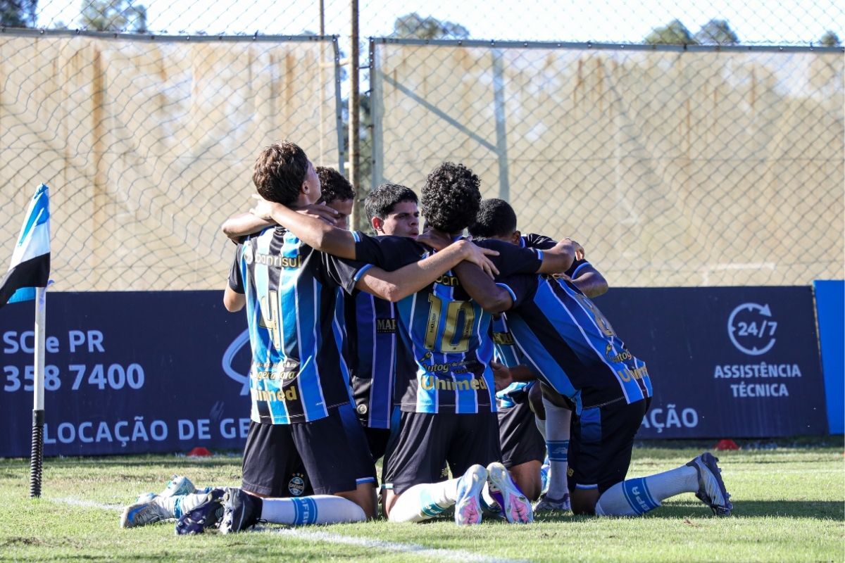 Grêmio é goleado pelo Fluminense e segue próximo da zona de rebaixamento - Portal do Gremista